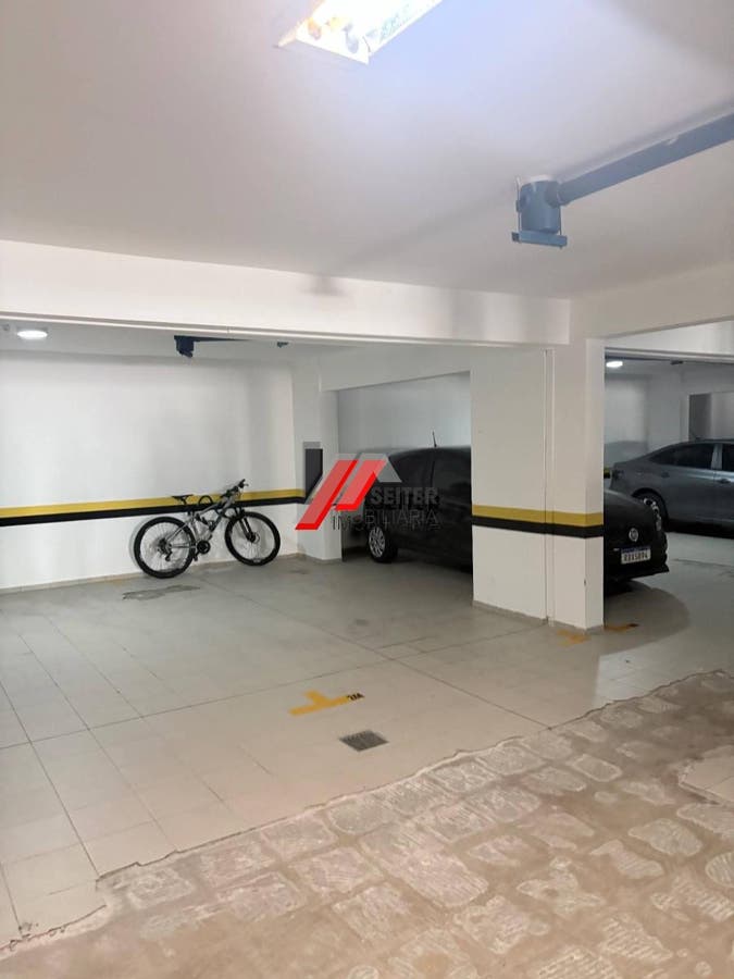 Apartamento 2 dromitorios com suite venda Itacorubi Florianopolis