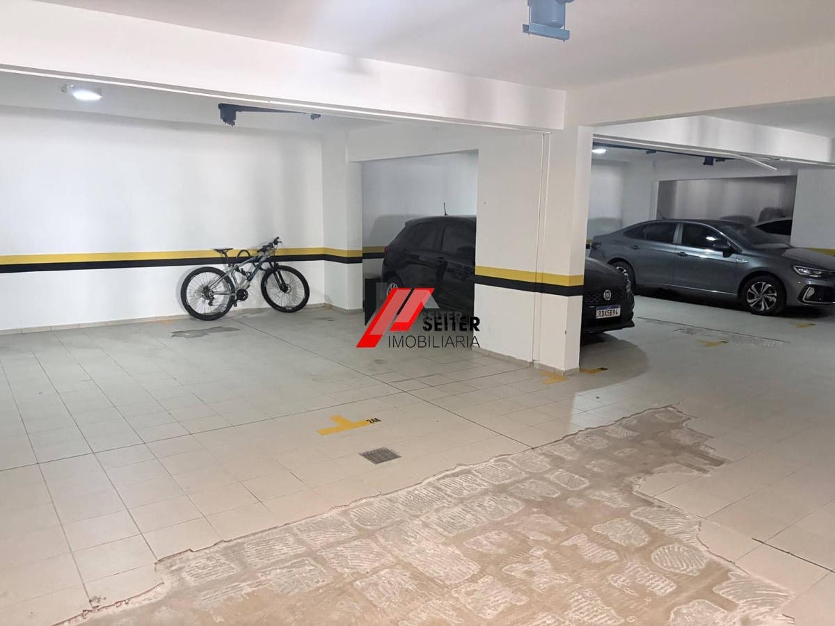 Apartamento 2 dromitorios com suite venda Itacorubi Florianopolis