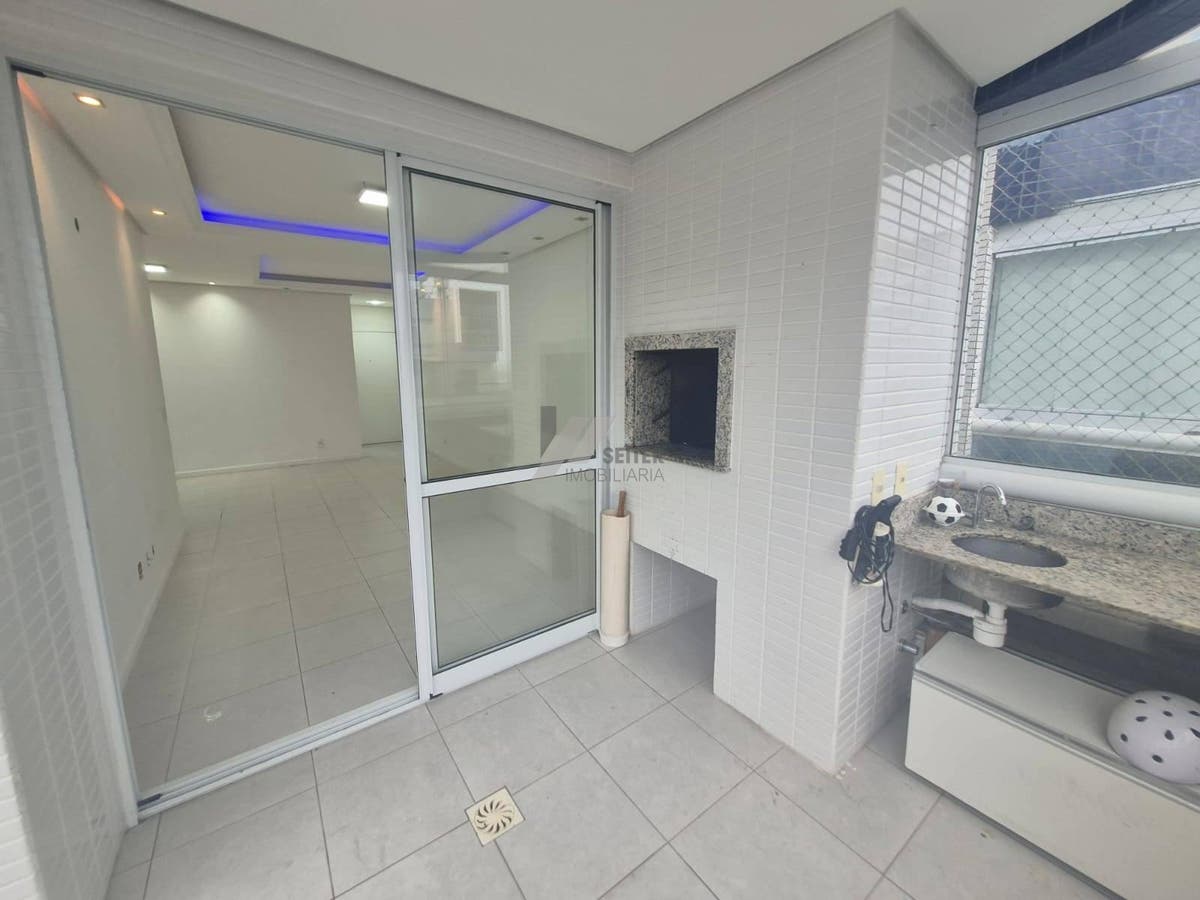 Apartamento com 3 quartos para Locação, Itacorubi - Florianópolis