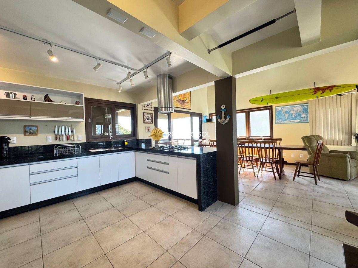 Condomínio Panorâmico Casa vista mar à venda Praia Bombinhas SC — foto 13