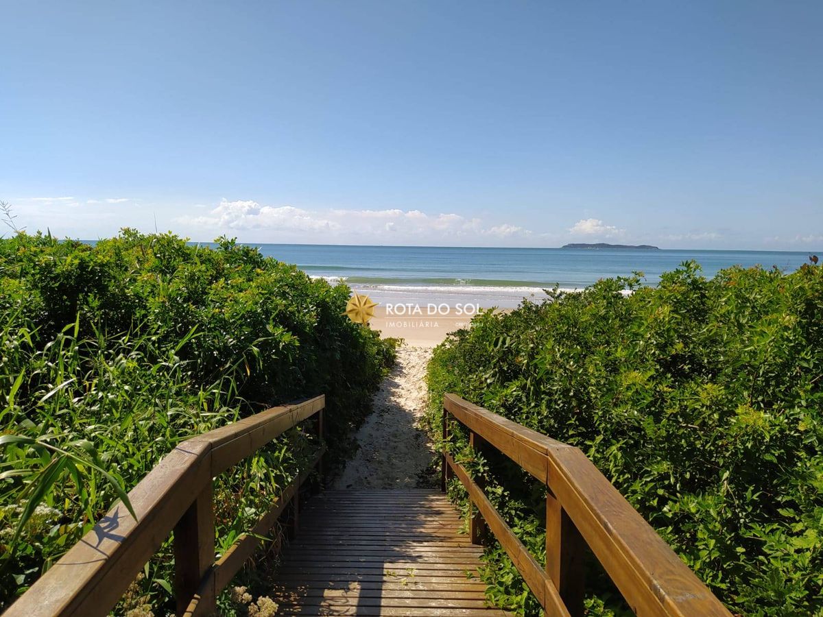 Casa Frente Mar à venda Praia de Canto Grande Bombinhas SC - 12