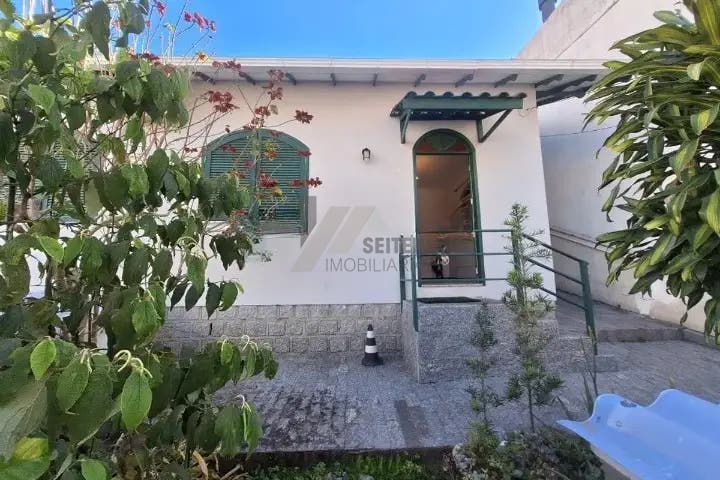 Alugo Casa na Trindade 3 dormitorios