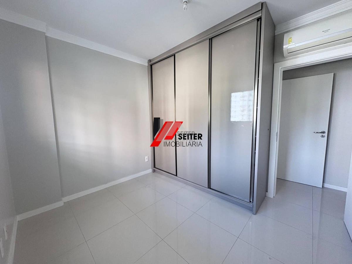 Apartamento de 4 dormitorios com suite para alugar Tom Jobim Itacorubi