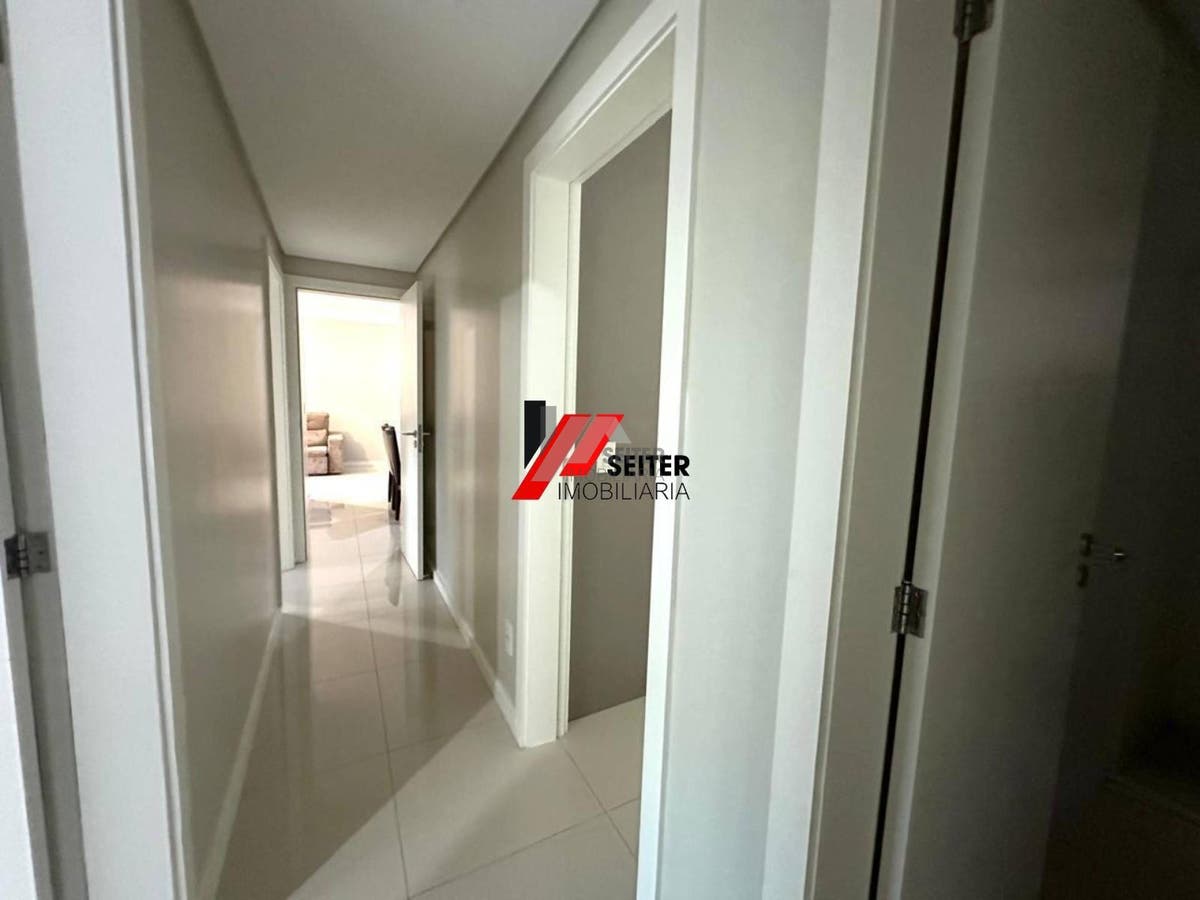 Apartamento de 4 dormitorios com suite para alugar Tom Jobim Itacorubi