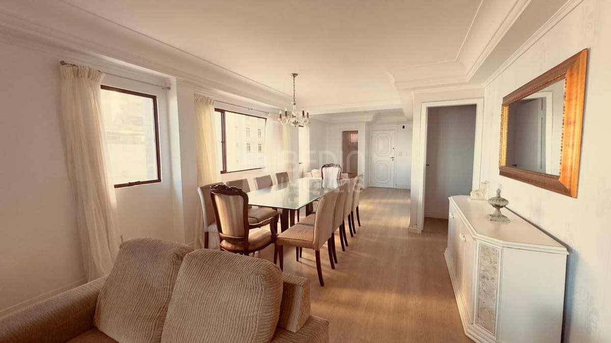 Apartamento de 3 quartos, 179m² no bairro Centro, em Balneário Camboriú | Eu Corretor