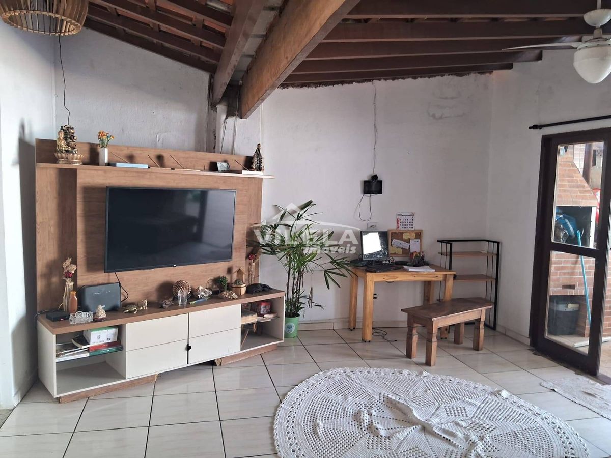 Oportunidade casa na avenida praia de caraguatatuba-sp