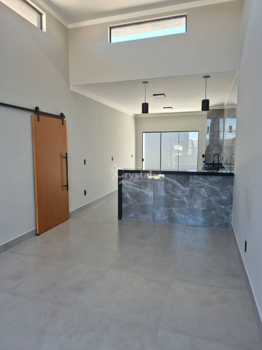 Casa à Venda com 3 Quartos (1 Suíte) em Jardim Dona Laura - Avaré. Foto 2