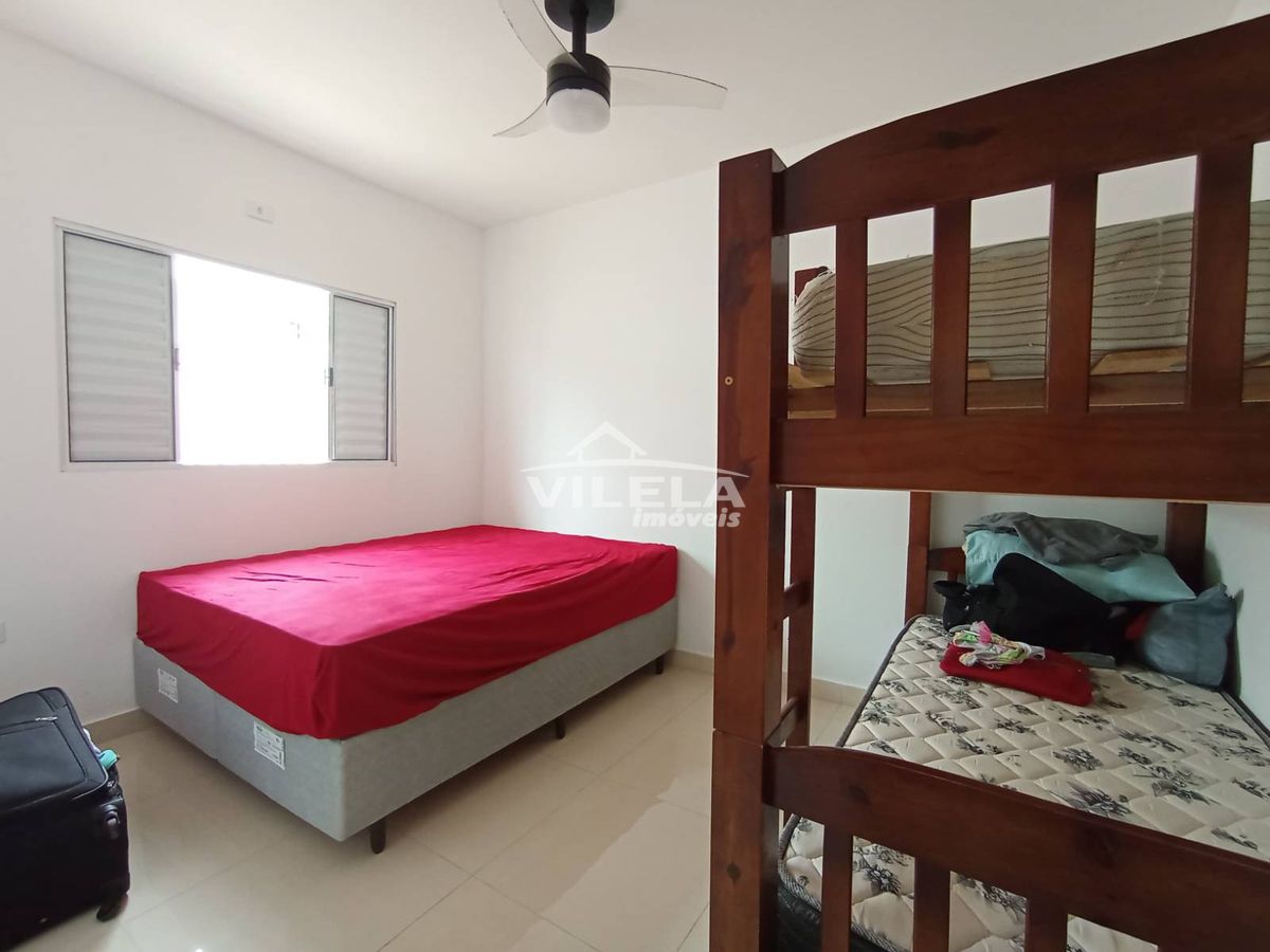 Linda casa com piscina no morro do algodão