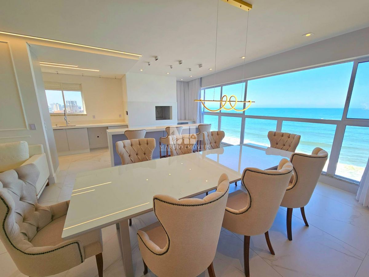 Apartamento frente mar