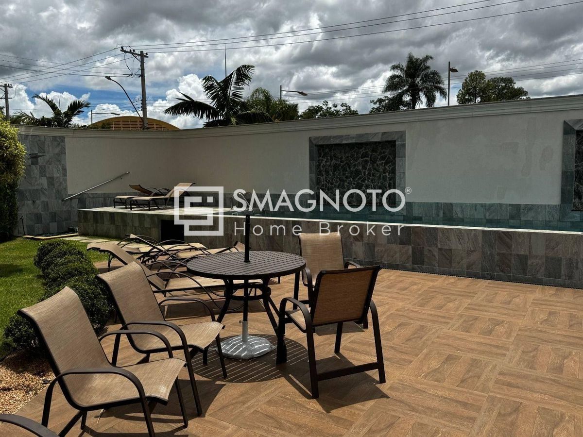 Apartamento com Varanda Gourmet e Vista Privilegiada no Bairro São Judas