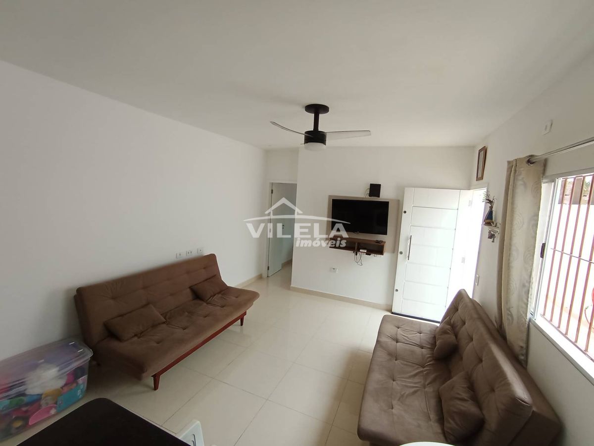 Linda casa com piscina no morro do algodão