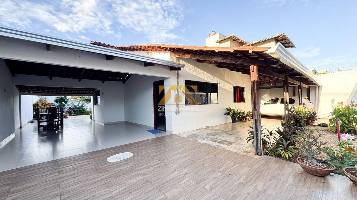 Casa, 4 quartos, 228 m² - Foto 1