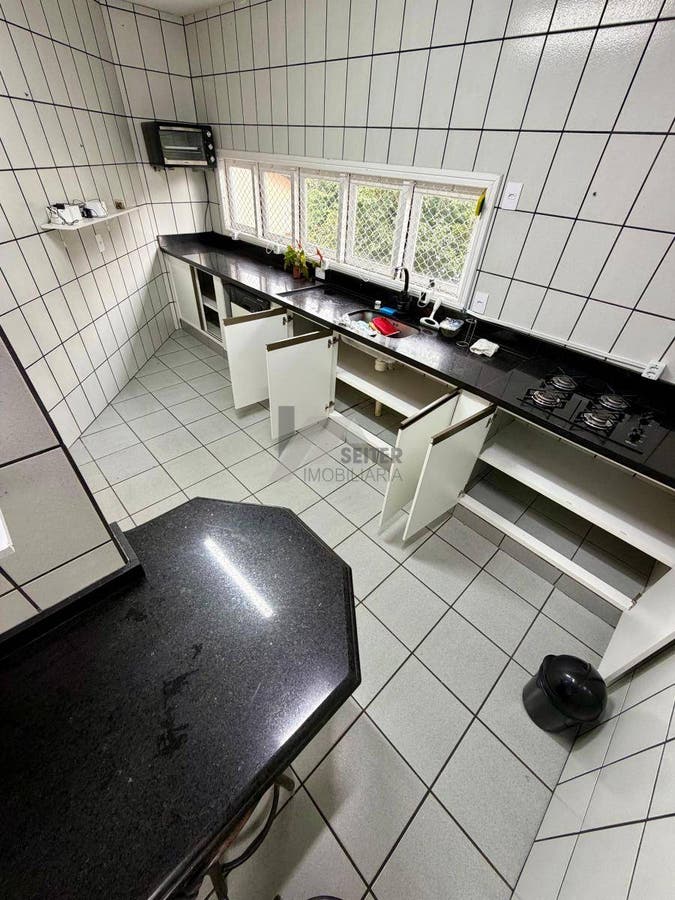 Casa para alugar 4 quartos Santo Antonio de Lisboa