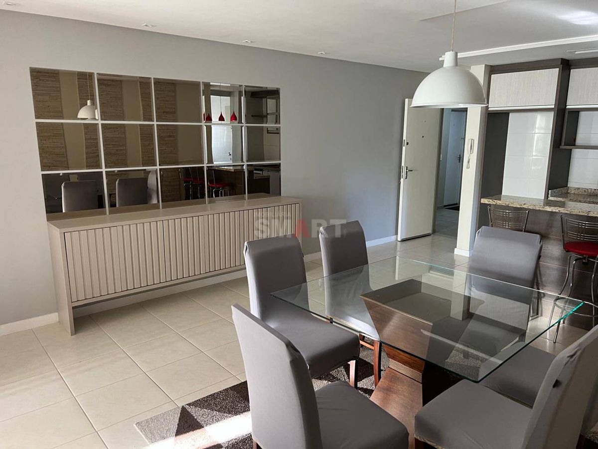 Apartamento 3 quartos semimobiliado com 2 vagas de garagem e box