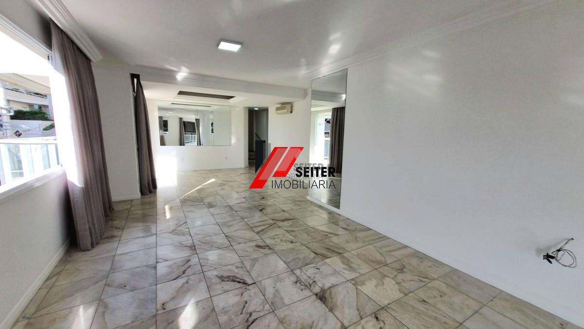 Apartamento a venda na Beira Mar Norte de Florianópolis