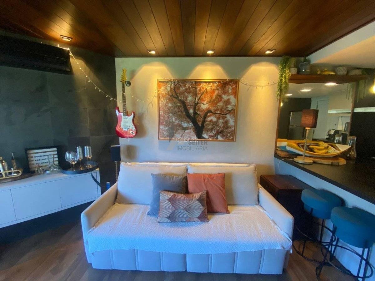 Apartamento de 1 dormitório em condomínio no Canto da Lagoa