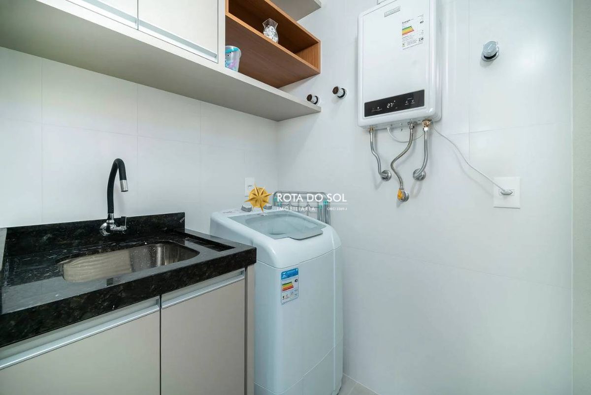 Solar do Atlântico Apartamento 2 suítes frente mar à venda Praia de Bombas Bombinhas SC — foto 3