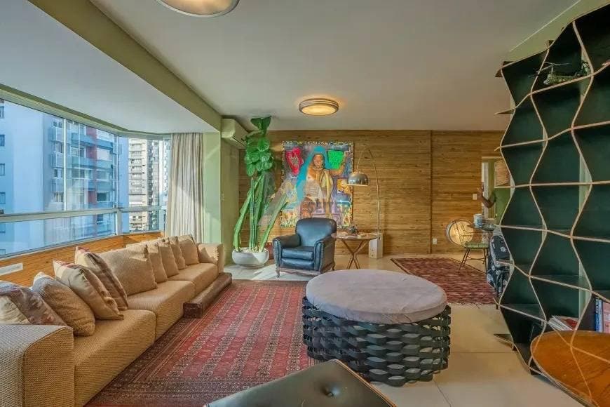 Apartamento com 5 quartos, Centro - Florianópolis