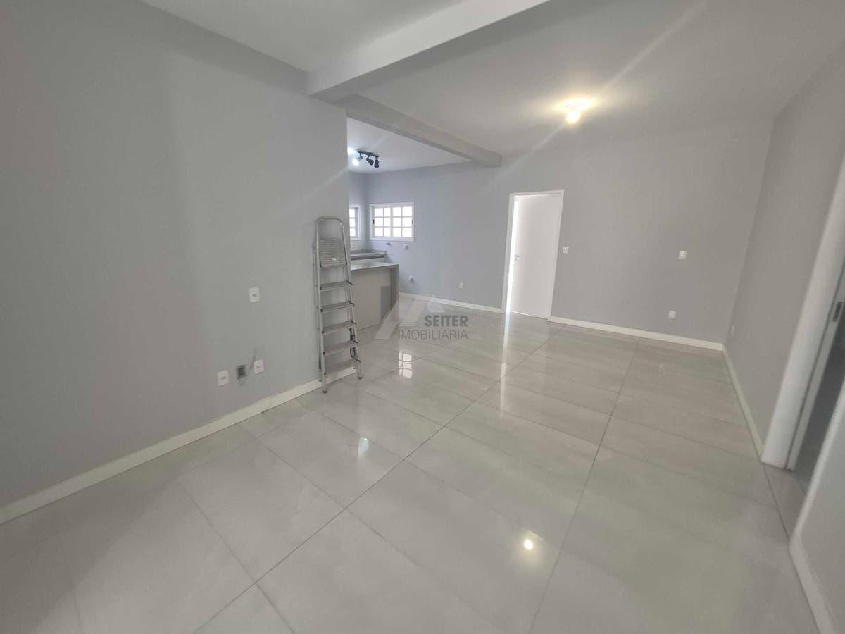 Casa de 4 quartos para alugar no Santa Monica Florianopolis