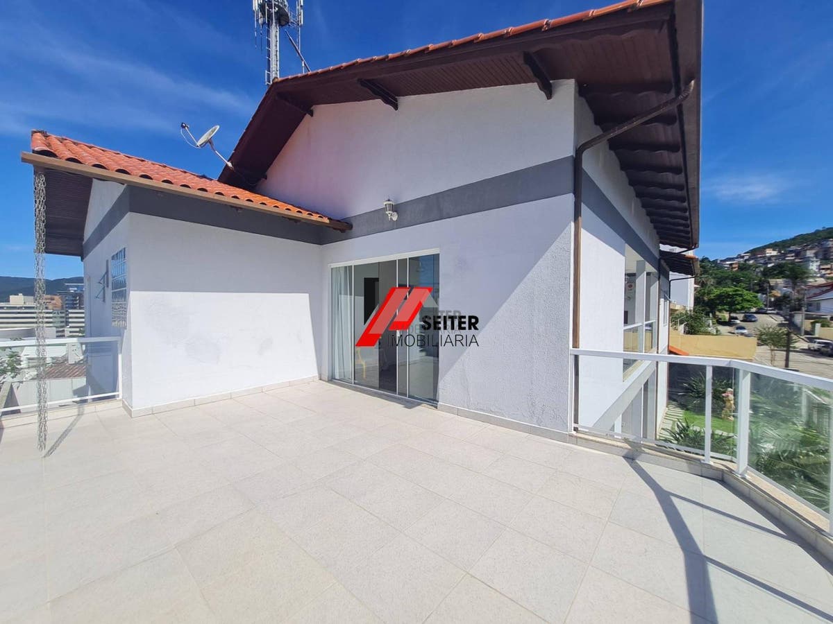Casa a venda agronômica Florianópolis
