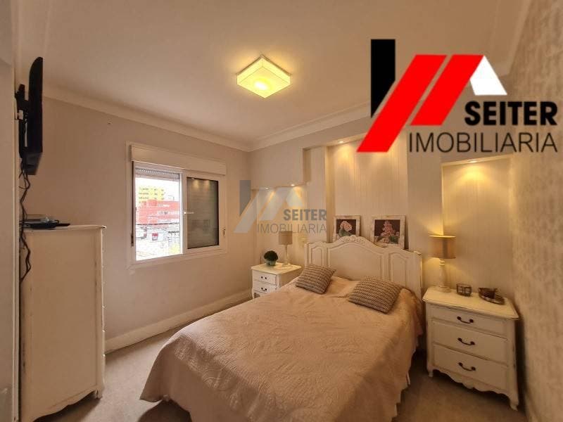Apartamento de 3 dormitorios a venda Centro Florianopolis