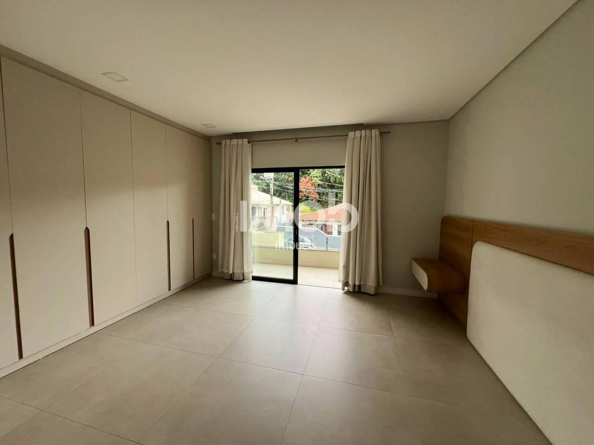 Geminado com suíte + 2 quartos, chico de paulo