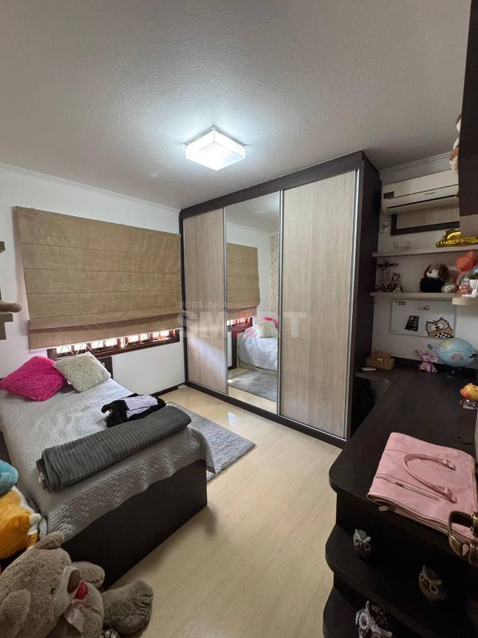 Terreno com 924,27m² com 2 Casas e Piscina no Bairro Vila Lenzi (Avalia Permuta)