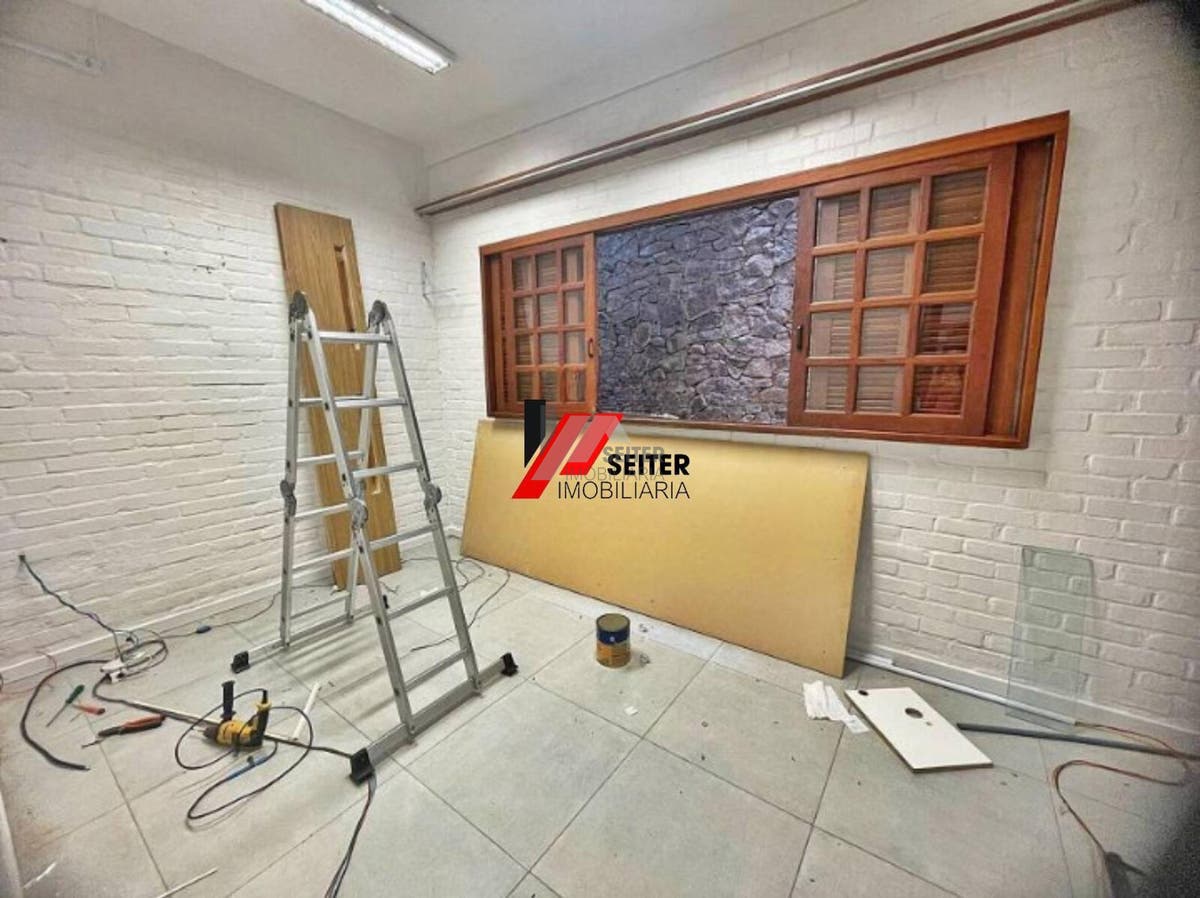 Casa para alugar no Itacorubi com 3 quartos
