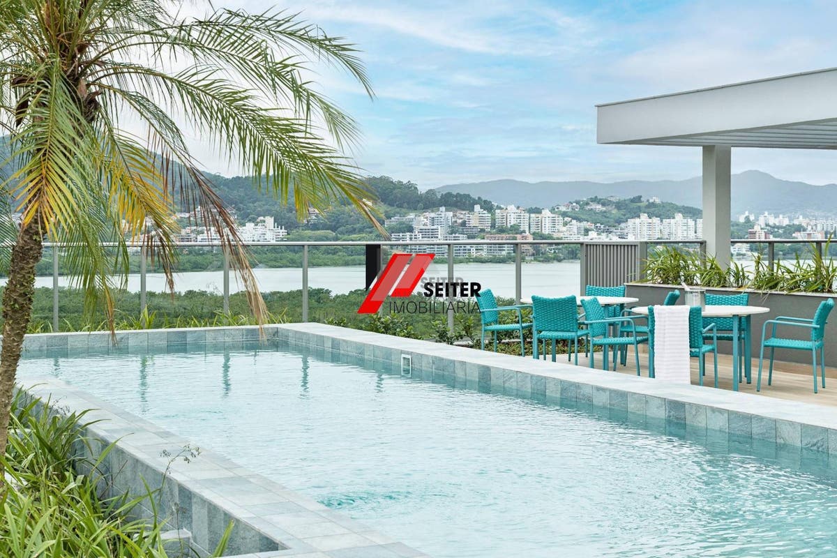 Apartamento a venda de 3 dormitorios sendo todos suites no bairro cacupé