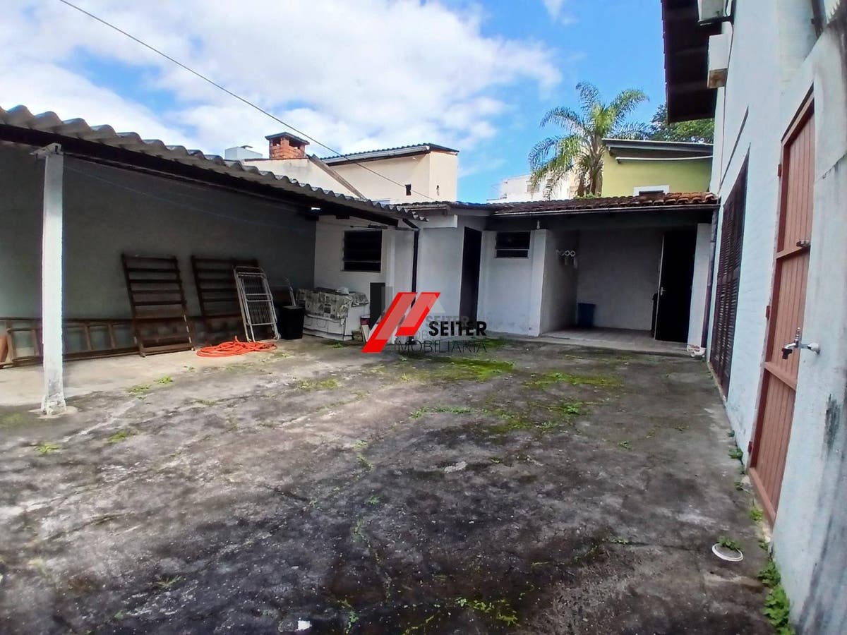 Casa a venda na carvoeira, Florianópolis.