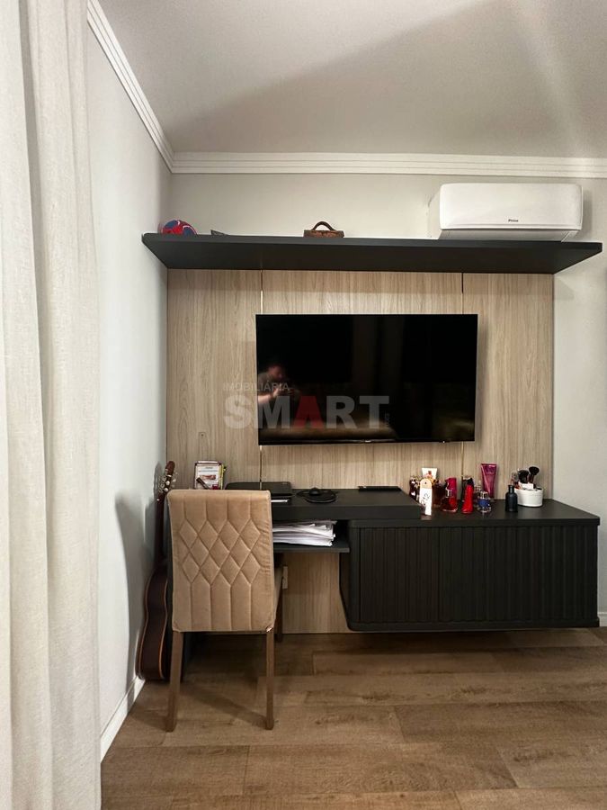 Apartamento com Elevador Semimobiliado Em Região Central com Suíte + 1 Quarto
