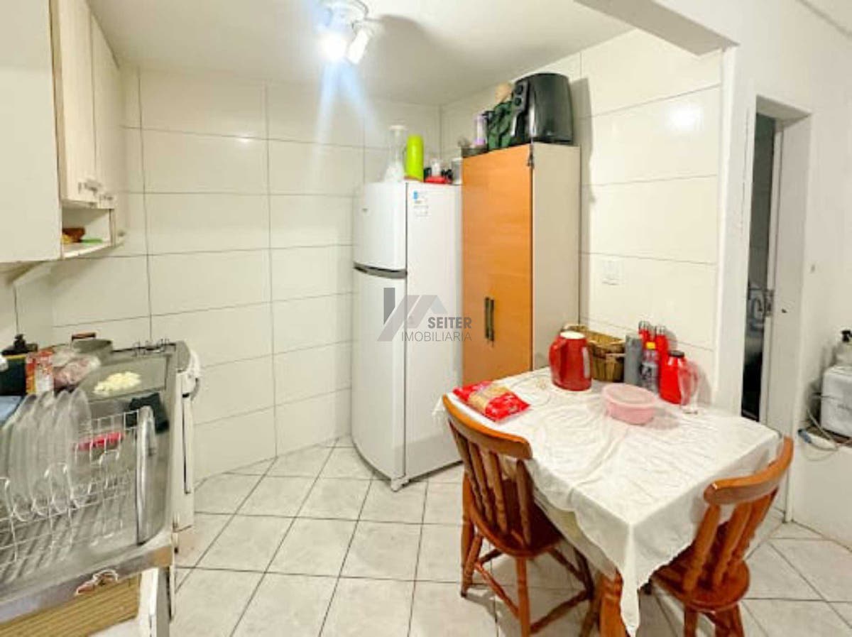 Casa de 5 dormitórios para Venda na Cachoeira do Bom Jesus- Florianópolis