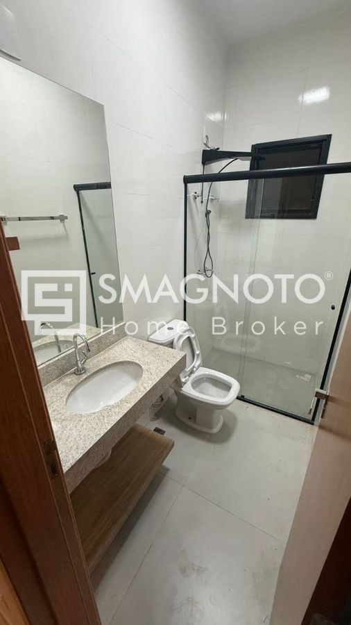 Casa de Condomínio com 3 Quartos