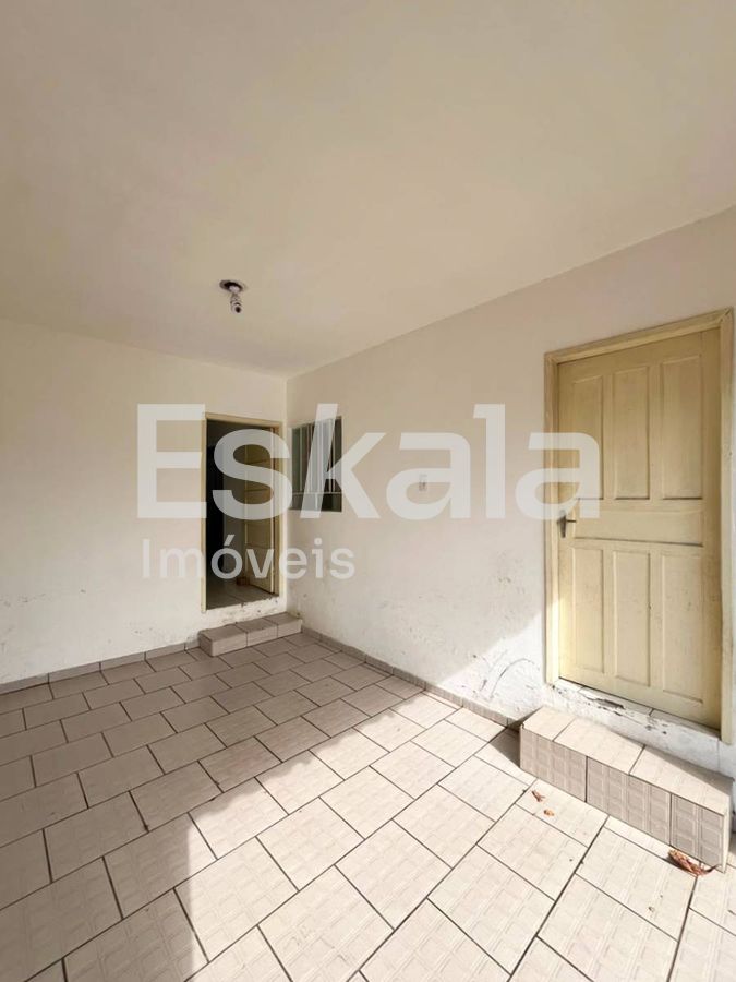 Casa Com 360m² De Área De Terreno + 03 Dormitórios Chico De Paulo - Jaraguá do Sul