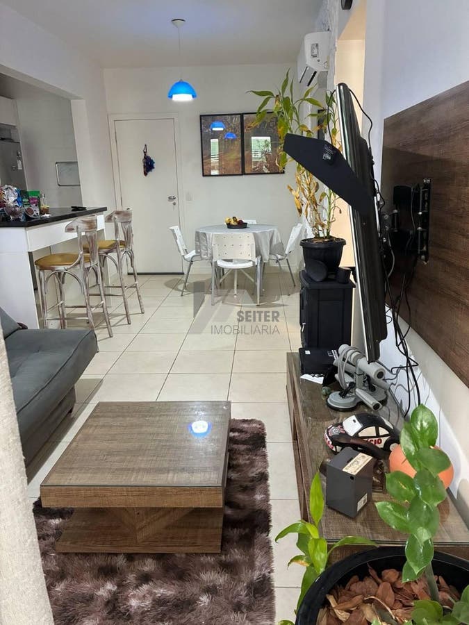 Apartamento com 2 quartos, Centro - Florianópolis
