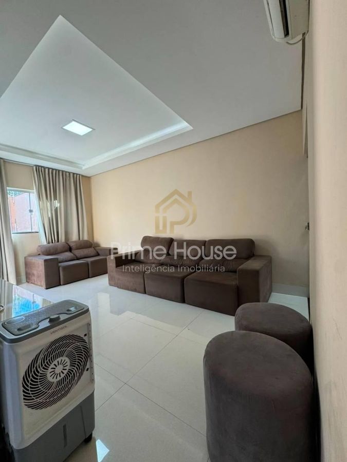 Vende-se Sobrado de Alto Padrão em Bairro Jardim Shangri-lá