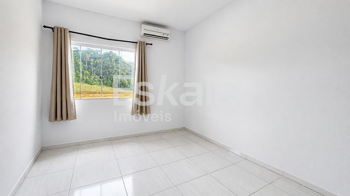 Apartamento Semimobiliado Com 02 Dormitórios Tifa Martins - Jaraguá Do Sul