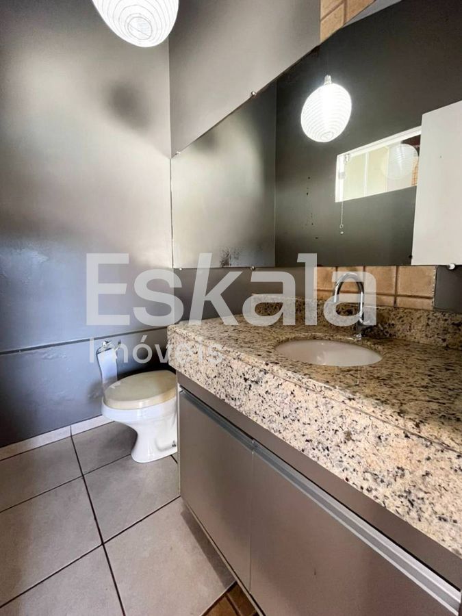 Casa Semimobiliada Com 415m² De Terreno Chico de Paulo - Jaraguá do Sul