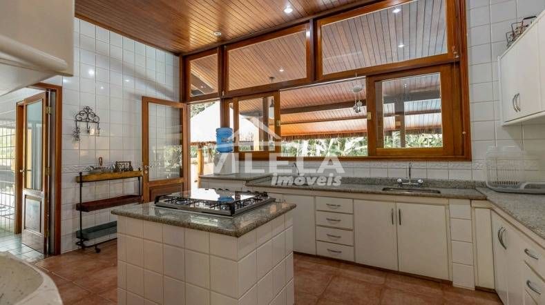 Casa na praia do pulso em ubatuba-sp
