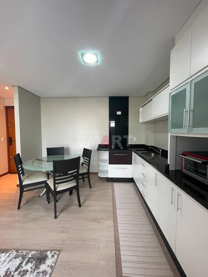 Apartamento Mobiliado no Centro com Elevador