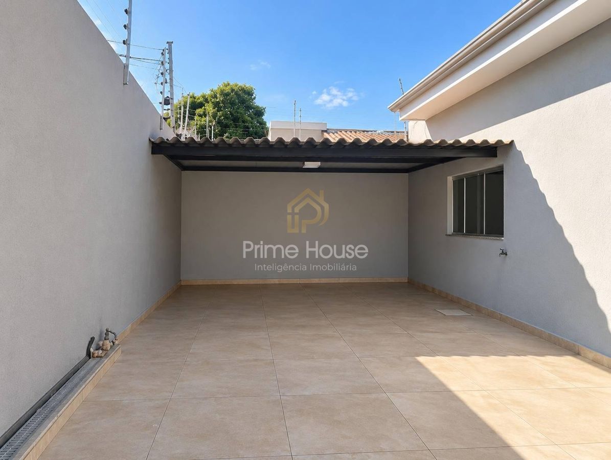 Vende-se Casa no Bairro Altos do Coxipó