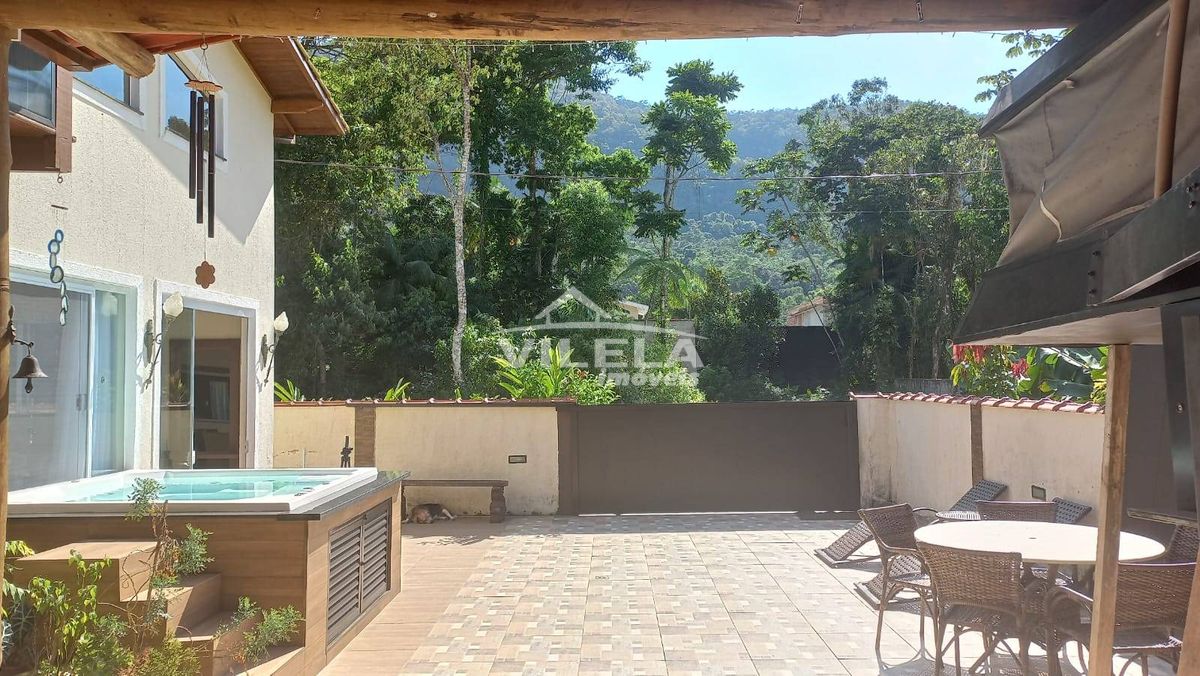 Casa com 4 quartos à Venda, Mar Verde - Caraguatatuba.