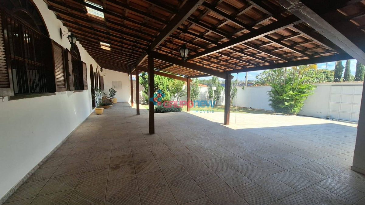 Casa com 5 quartos à Venda, Joá - Lagoa Santa