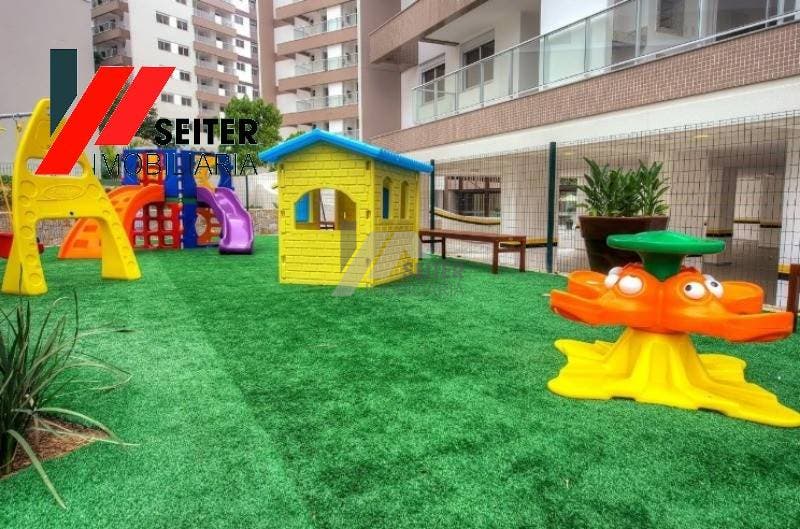 Apartamento 2 dromitorios com suite venda Itacorubi Florianopolis