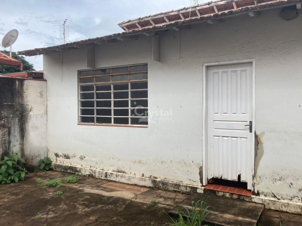 Casa Térrea em Centro - Avaré. Foto 2