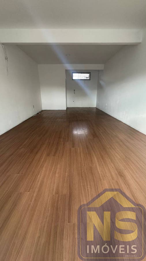 Sala Comercial de 45m² no bairro São Vicente, em Itajaí | Eu Corretor