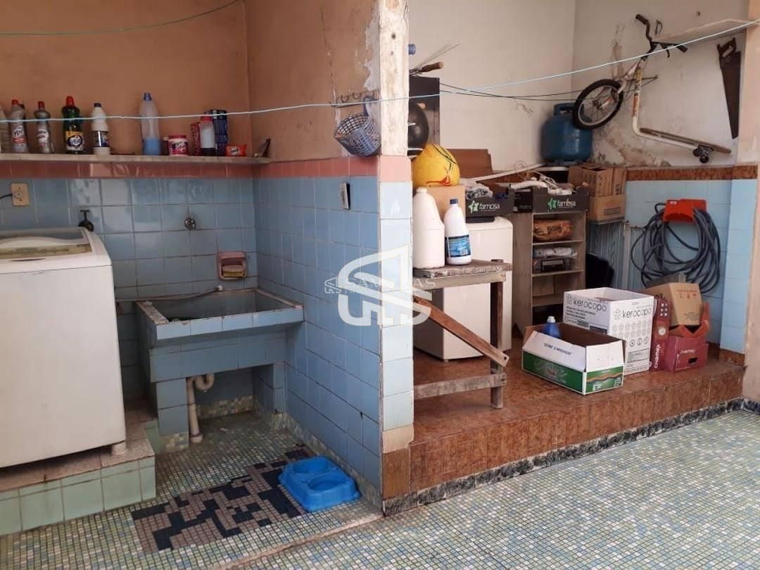 Casa, 4 quartos, 200 m² - Foto 3
