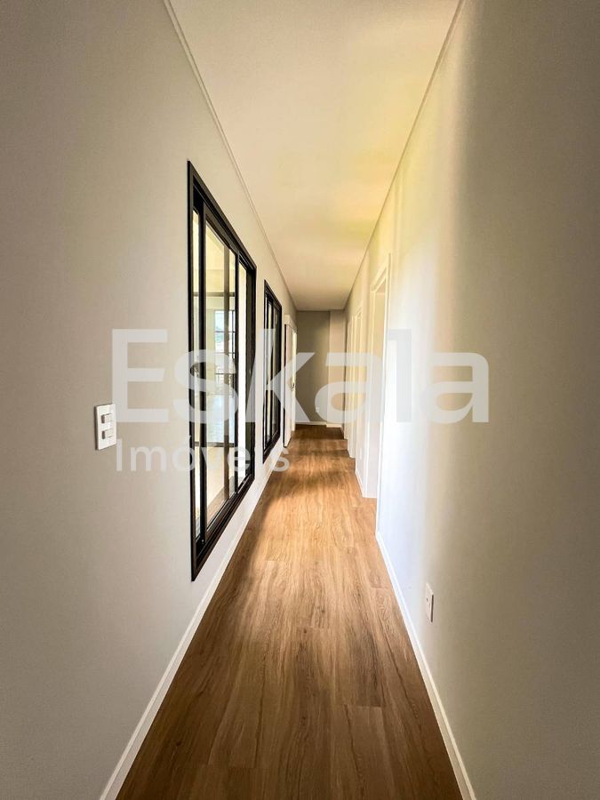Casa Residencial Com 01 Suíte Com closet + 02 Quartos Barra do Rio Cerro - Jaraguá do Sul