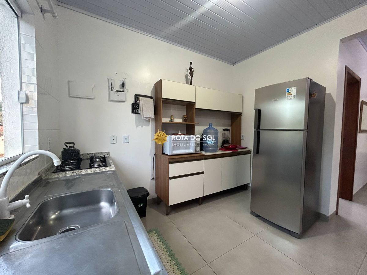 Casa e residencial à venda Praia Bombas Bombinhas SC — foto 12