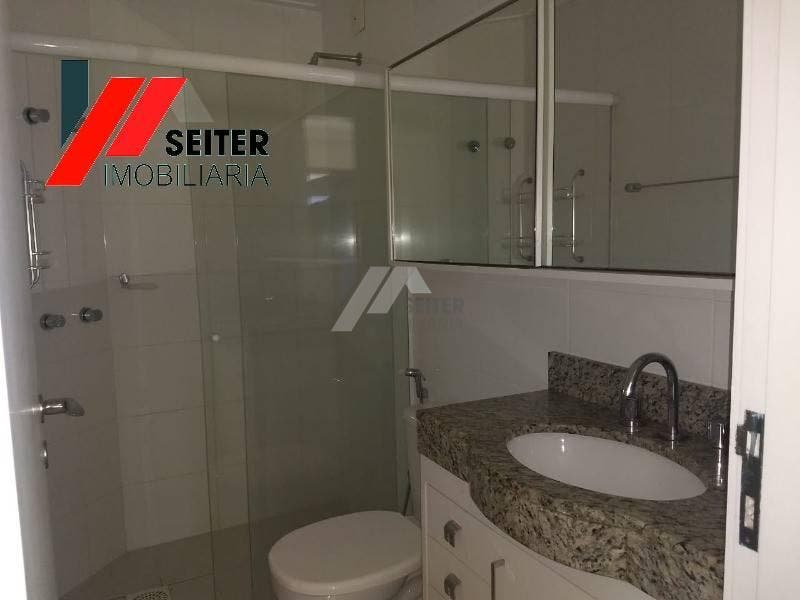 Apartamento 2 quartos 1 suite para locaçao no itacorubi florianopolis